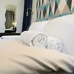 Ausommet - Ideal Pro Ou Couple - Centre De Pau